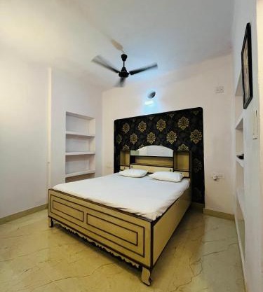 Amrit Ganga Homestay 1,5km from kashi vishwanath Near Rathyatra ropeway