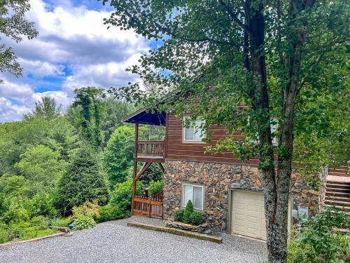 An Appalachian Hideaway