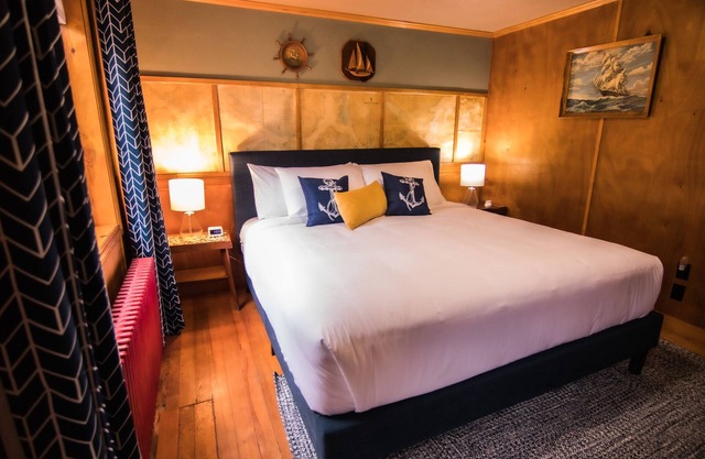 Anchor Inn Resort