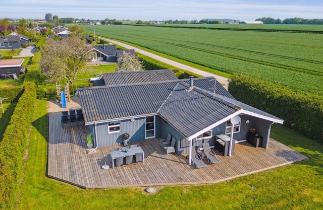 "Anella" - 200m from the sea by Interhome