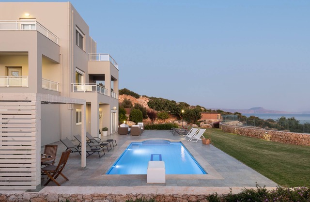 Anemolia Seaview Villa, Private Pool & Lush Garden