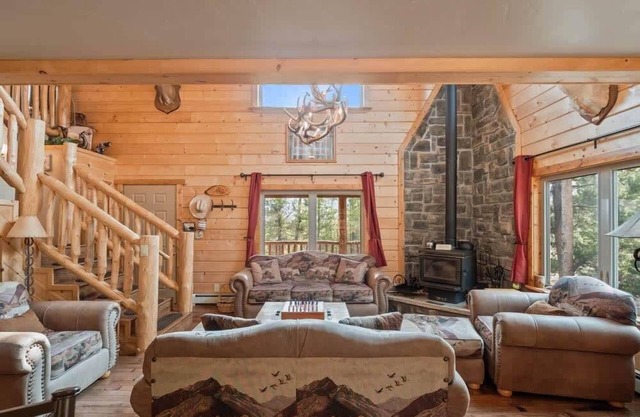 Angell`s Retreat 3bd Cabin in Twin Lakes