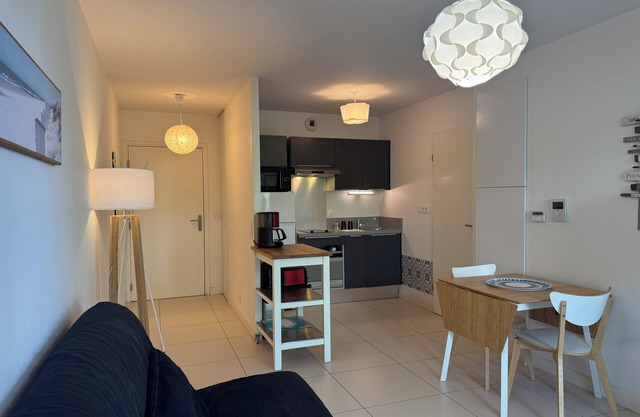 Anglet Biarritz love room 100m from the beach ! luxury residence