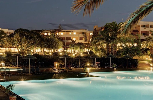 Anissa Beach & Village