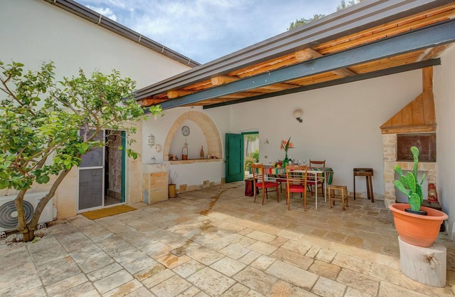 Annunziatella Apulian Farm Experience, Sammichele di Bari, Italy