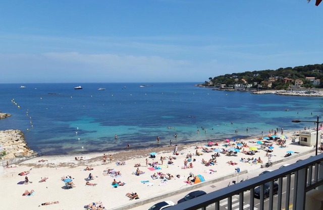 Antibes: A nest perched on the sea!