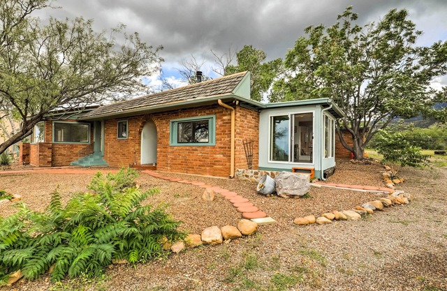 Apache Point Ranch House w/Carr Canyon Views!