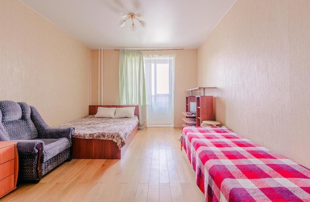 Apartamenti na Bryantseva 13