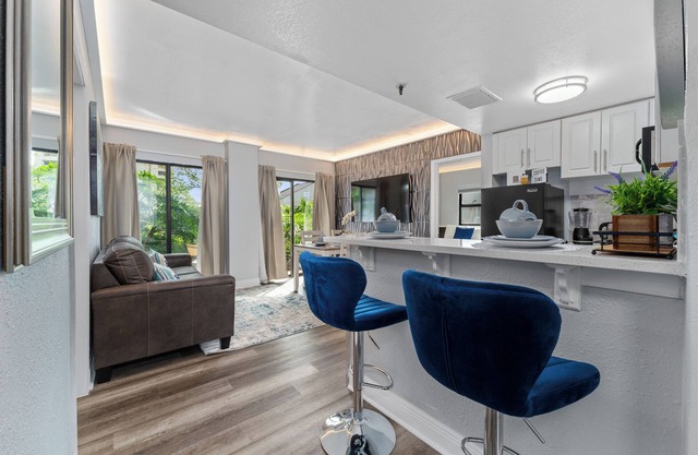 Apartamento de 2 suítes perto da Universal Studios