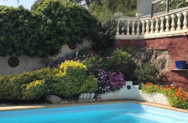 Apartamento en Zona Tranquila con Vistas al mar
