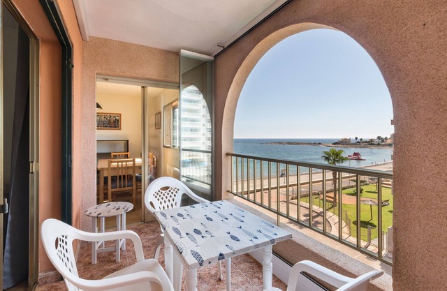 Apartment 'Zambra 3 - 311' with Shared Pool, Wi-Fi and Air Conditioning