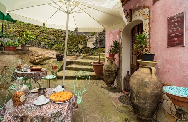 Apartment "Borgo Santa Caterina Albego Diffuso" with Mountain View