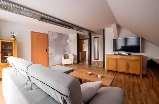 Apartment '1' with Shared Terrace, Private Garden and Wi-Fi