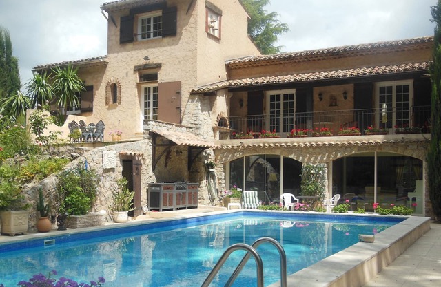 APARTMENT 150 M2 IN CHARMING VILLA (VILLA HIGH)