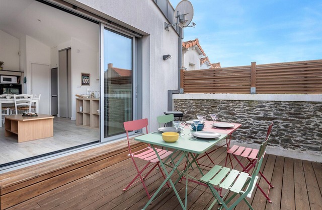 Apartment 230m from the beach. Sleeps 4.
