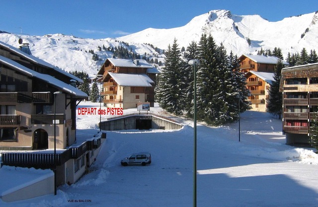 Apartment 4 people in the heart of Le PRAZ de LYS