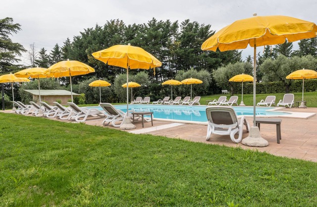 Apartment "Agriturismo Colombare Teboi Bilo" with Mountain View, Shared Pool & Wi-Fi
