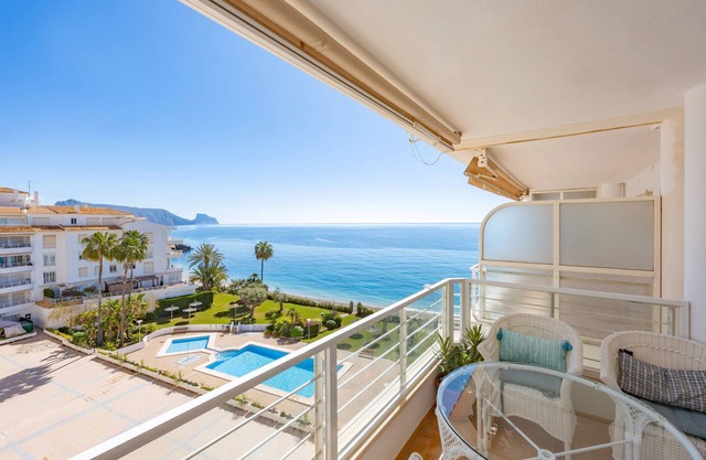 Apartment 'Altea Seaview' with Sea View, Wi-Fi and Air Conditioning