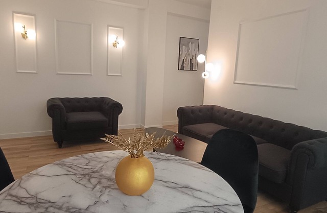 Apartment Ancha de Gracia Center