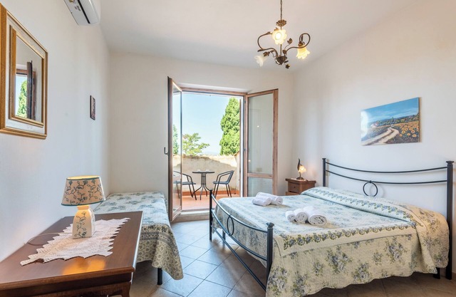 Apartment 'Appartamento Gelsomino' with Shared Pool, Shared Garden and Wi-Fi