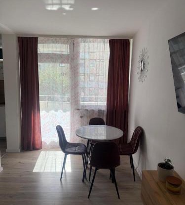 Apartment AS mit Balkon