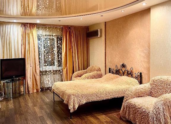 Apartment at Krasnoarmeyskaya 41