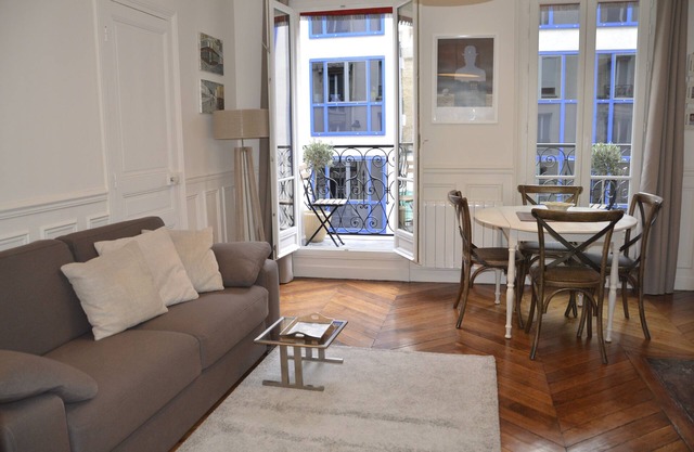Apartment at the foot of Montmartre 60 m2 for 6 people