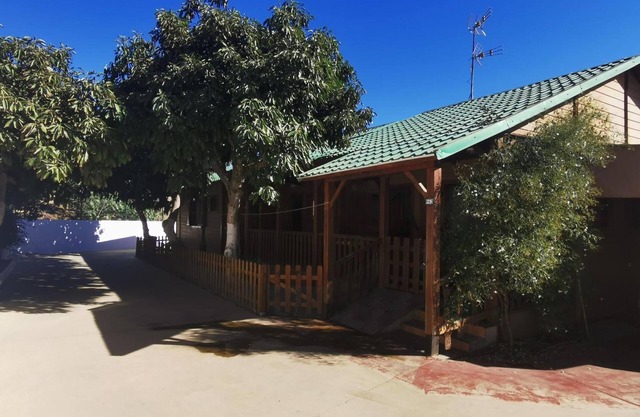 Apartment 'Bungalow Near the Beach' with Shared Pool, Wi-Fi and Air Conditioning