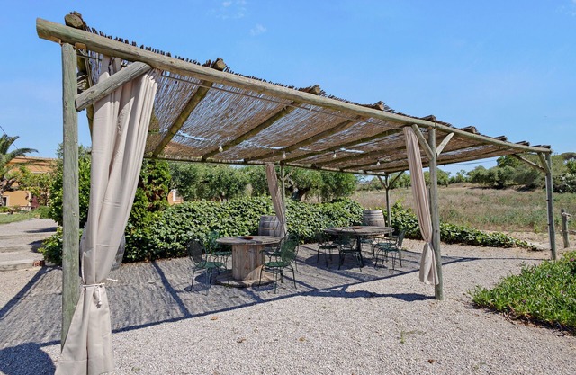 Apartment 'Cal Tuyà De Baix' with Shared Pool, Shared Terrace and Shared Garden