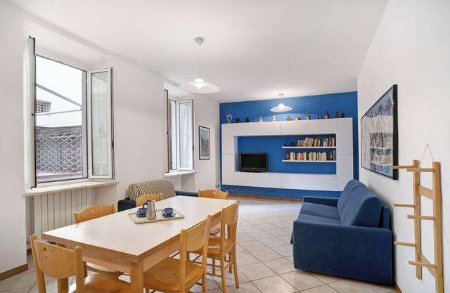 Apartment 'Casa Lilo Bordighera' with Private Terrace and Air Conditioning