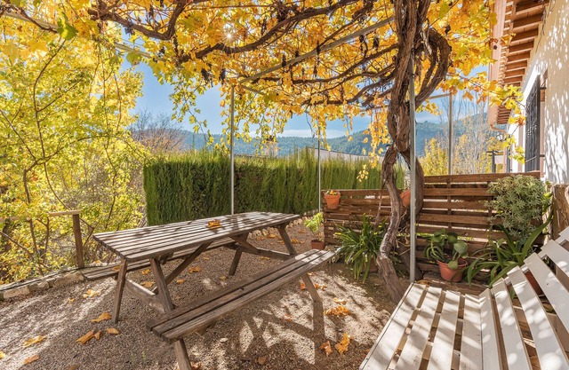 Apartment 'Casa Rocío' with Mountain View, Wi-Fi and Air Conditioning
