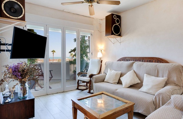 Apartment "Chipiona, Cruz del Mar 1ª Línea" with Sea View, Terrace & Wi-Fi