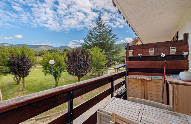 Apartment 'Cocoon for Two in the Mountains' with Mountain View, Balcony and Wi-Fi