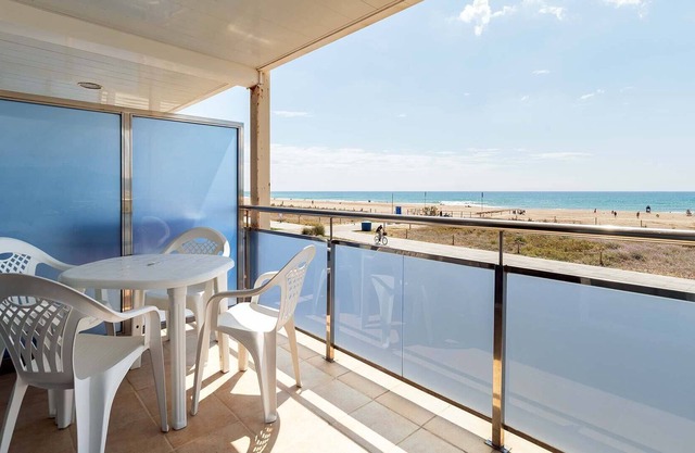 Apartment 'Denis Playa 107' near the beach with sea view, Wi-Fi, balcony and terrace.