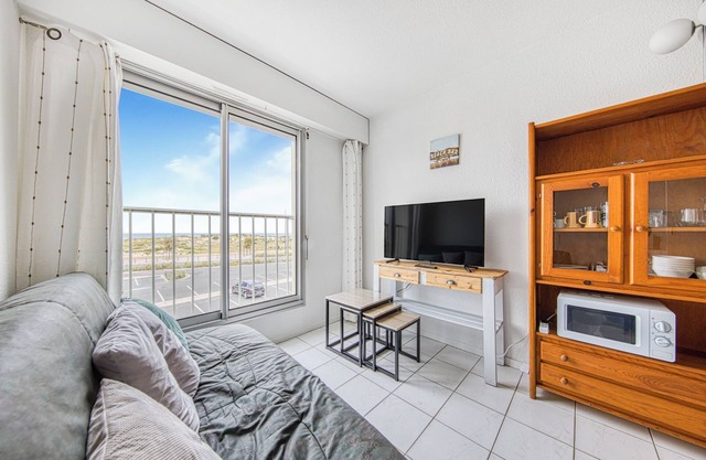 Apartment 'Évasion Océane - Soulac' with Sea View and Balcony