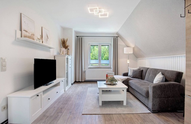 Apartment 'Ferienwohnung Schlafmütze' with Balcony and Wi-Fi