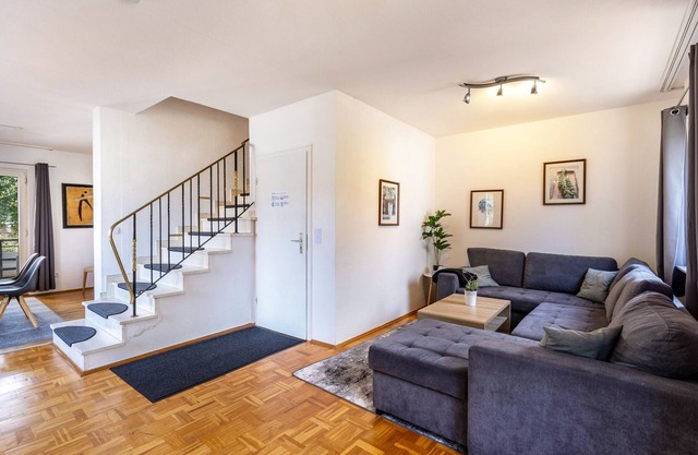 Apartment 'Fewo Zentral' with Private Terrace
