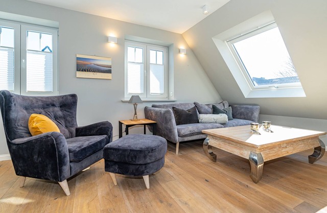 Apartment for max. 4 persons in Alt-Westerland with balcony.
