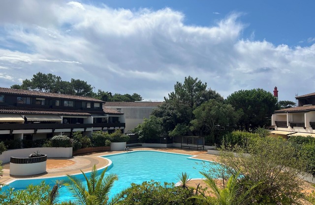 APARTMENT FOR RENT AT LA FORESTIERE, SHARED POOL, IN THE HEART OF CAP FERRET