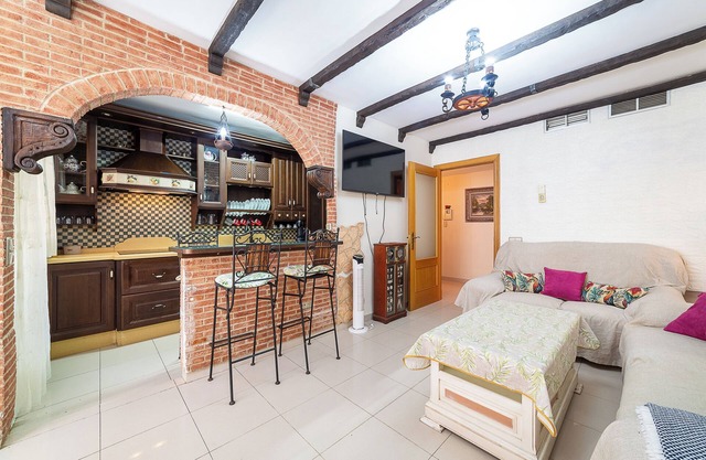 Apartment "Holiday" with Sea View, Shared Garden & Wi-Fi
