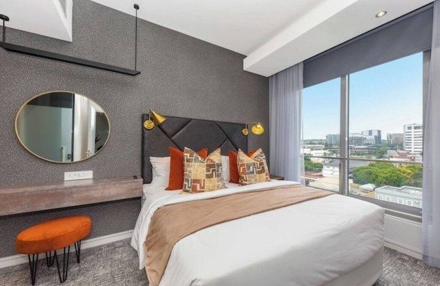 Apartment in a 5 star hotel. 24/7 security