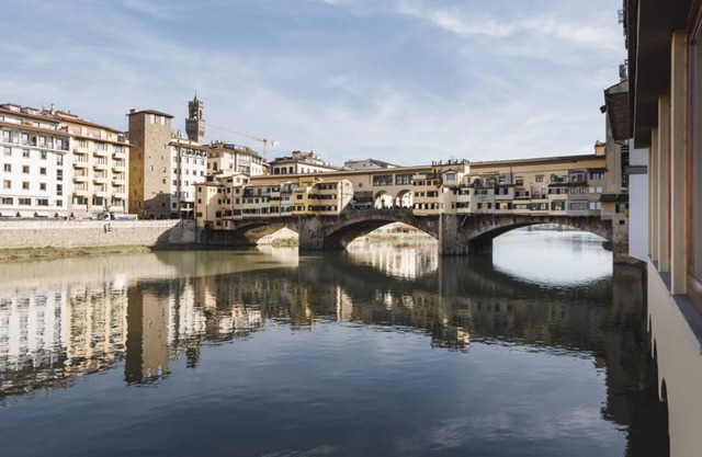 APARTMENT IN THE MEDIEVAL TOWER IN BORGO SAN JACOPO-MADDALENA