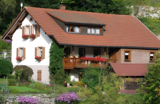Apartment 'Irene' with Shared Garden, Balcony and Wi-Fi