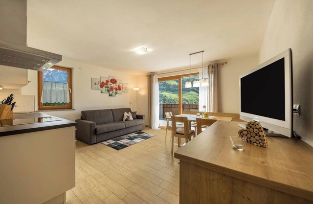 Apartment “ Pfandlerhof Rot” with Mountain View, Wi-Fi, Balcony & Garden