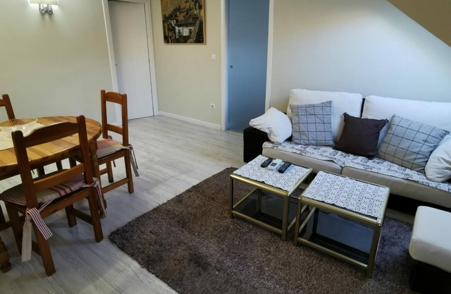 Apartment Jaca, 3 bedrooms, 6 persons