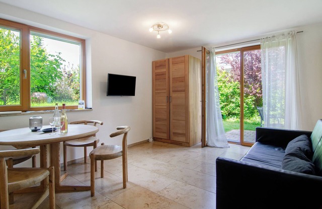 Apartment 'Lisa' with Private Terrace and Wi-Fi