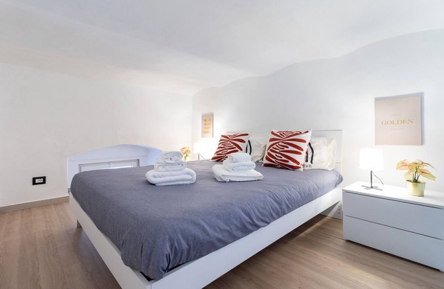 Apartment 'La Dimora In Città' with Wi-Fi and Air Conditioning
