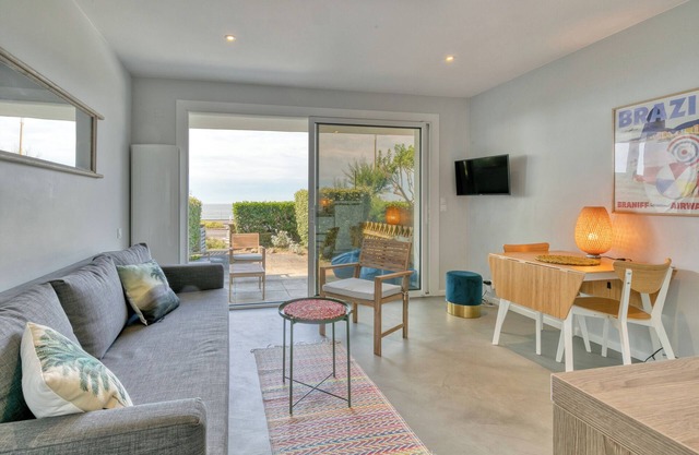 Apartment 'La Baule - Bora Bora - Face Mer' with Sea View, Private Terrace and Wi-Fi