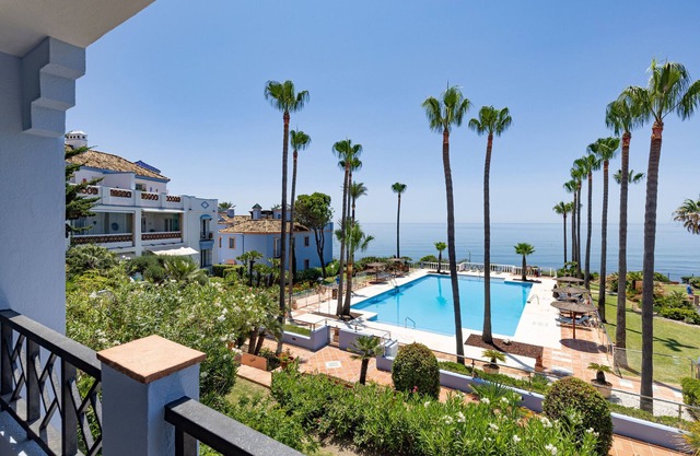 Apartment 'La Perla de Marakech 14' close to the Beach with Sea View, Pool & Wi-Fi