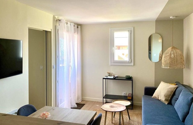 Apartment 'La Perle Marine' with Sea View, Shared Pool and Wi-Fi